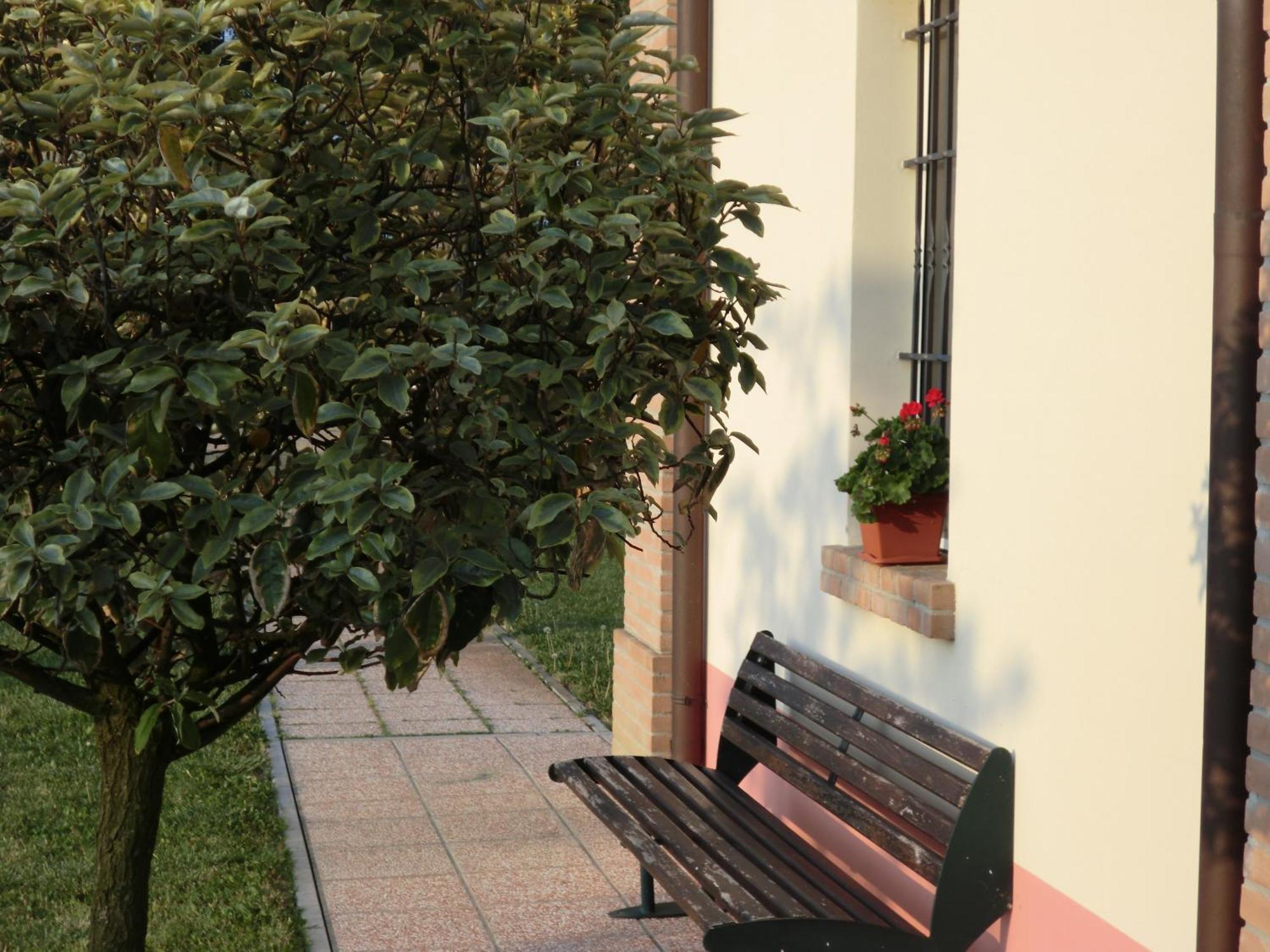 Agriturismo Alla Casella Ferrara Exterior photo